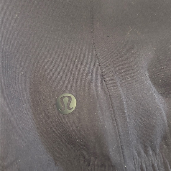 Lululemon Down & Around Jacket size 12 - Picture 13 of 14